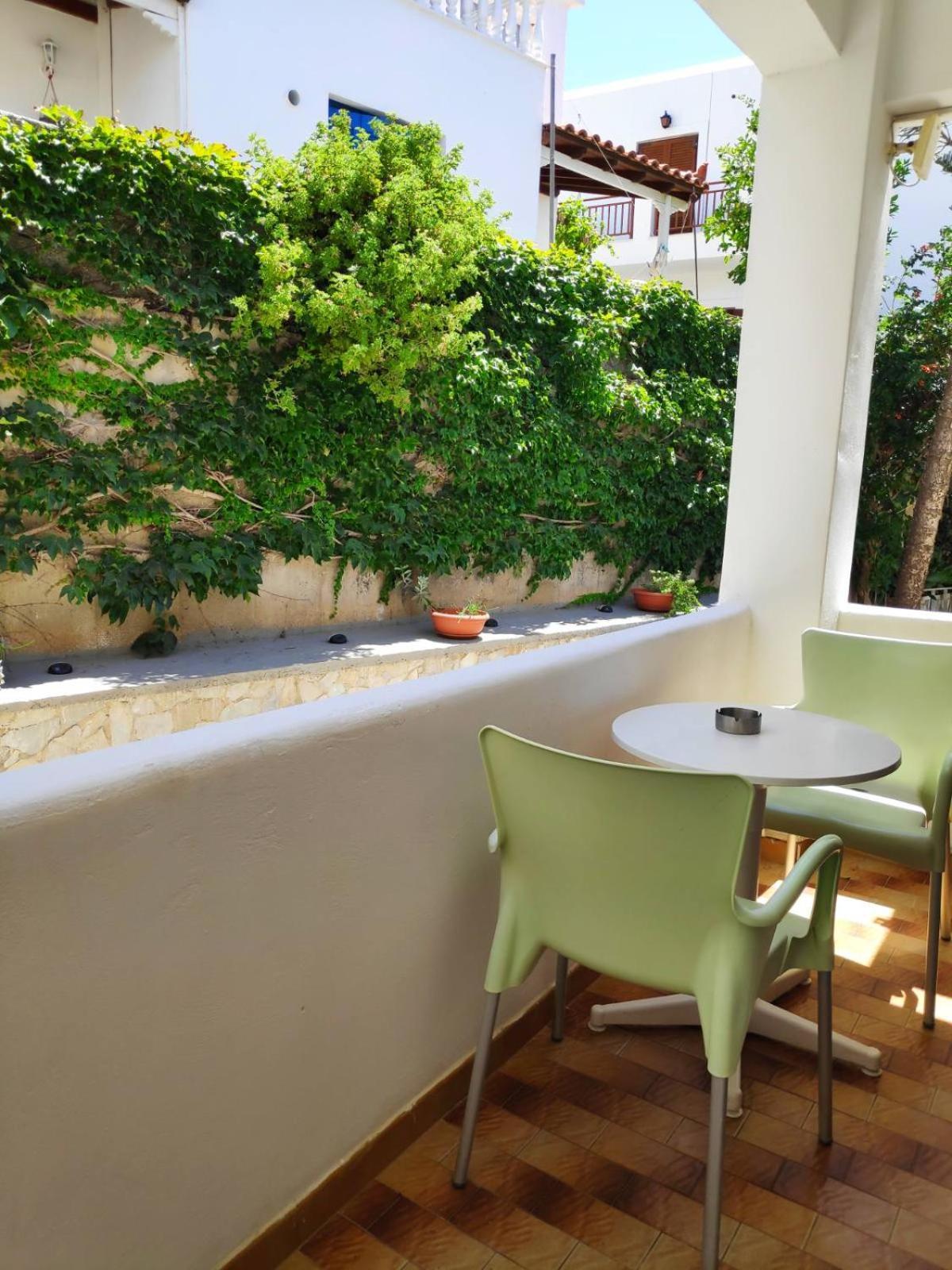 Dora Apartment Batsi (Andros)