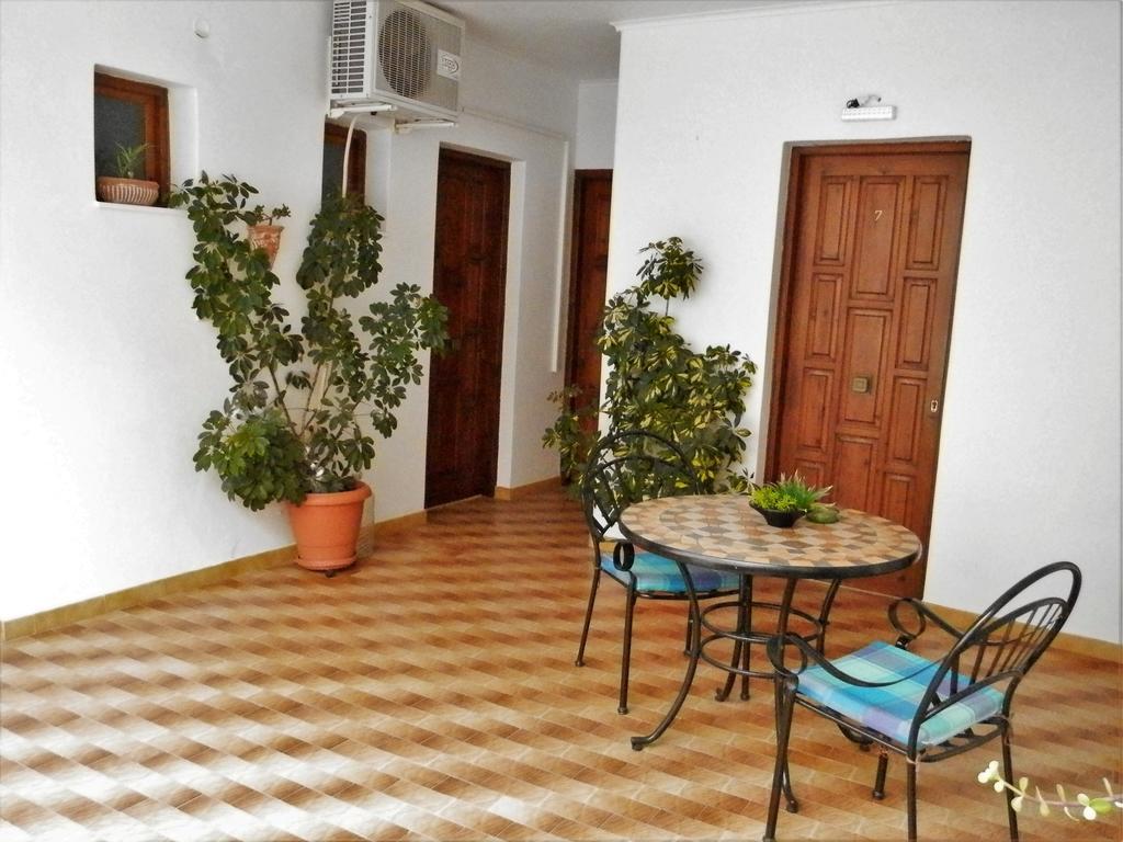 Dora Batsi (Andros)